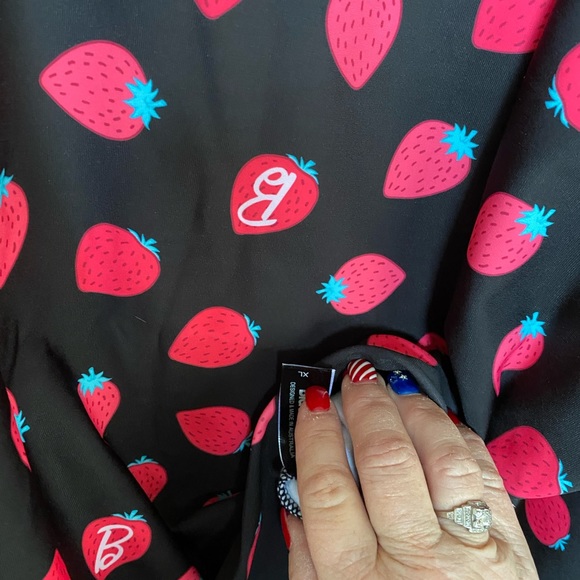 Blackmilk Barbie Strawberries Hoodie Jumper - limited - Picture 3 of 5